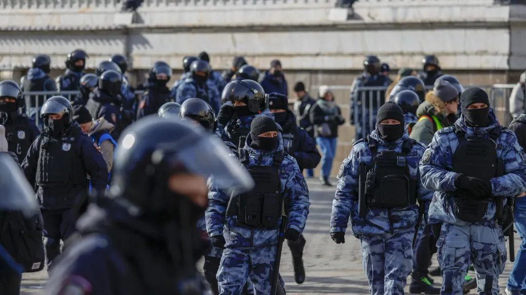 Bezpečnostní složky na protiválečných demonstracích v Moskvě