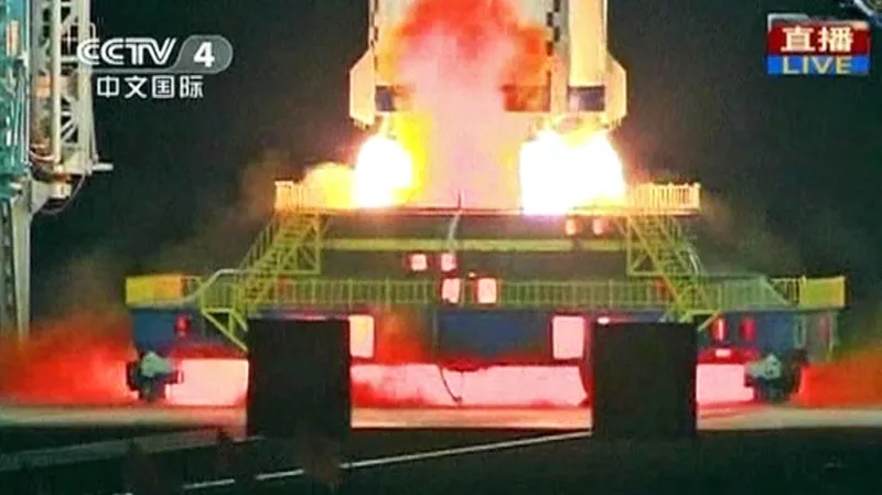 Start bezpilotní čínské lodi Šen-čou 8