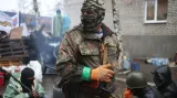 Maskovaní ozbrojenci na východě Ukrajiny