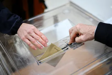 Ve Francii skončilo druhé kolo komunálních voleb, nové radní si volila i Paříž