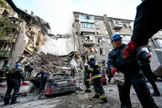 Kyjev osvobodil stovky čtverečních kilometrů na jihu. Ruské útoky zabily civilisty v Záporoží