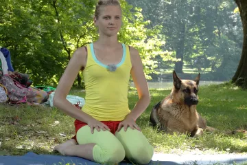 Jogínci vyrážejí do přírody