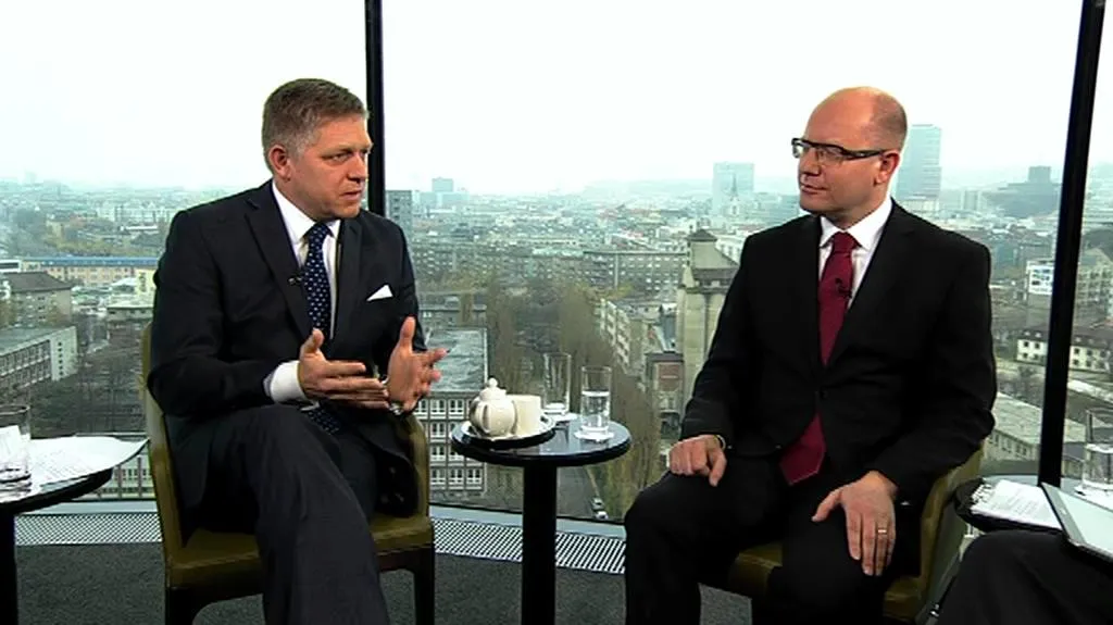 Robert Fico a Bohuslav Sobotka v mimořádném vysílání OVM