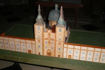 Modely kostelů pomáhají nevidomým poznat architekturu