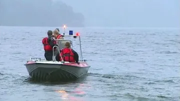 V Norsku pokračuje pátrání po obětech pátečního masakru