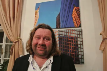 Našic Amíky dostal přes zrcadla