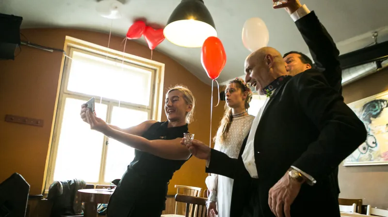 Maryša (Studio Damúza v kavárně Ňáký kafe)