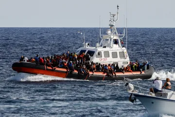 Tvrdší deportace ekonomických migrantů jsou nezbytné, soudí Nerudová i Bartůšek