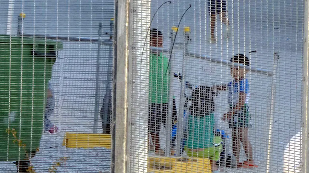 Děti v australském detenčním zařízení na Nauru