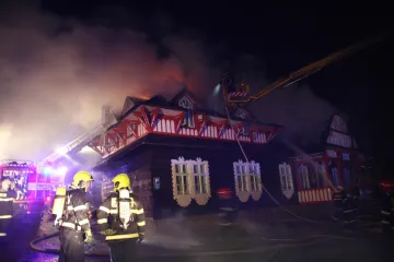 Krajský soud potvrdil osvobození kominíka v případu požáru Libušína