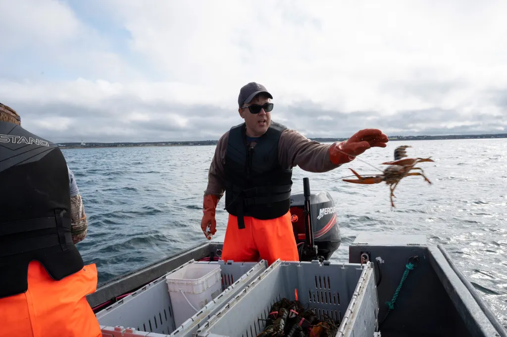 Původní obyvatelé Nového Skotska Mikmakové jsou pod tlakem komerčních rybářů