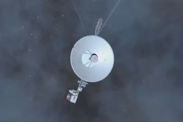 Před 45 lety odstartovala sonda Voyager 2. Data posílá dodnes, dvacet miliard kilometrů od Země