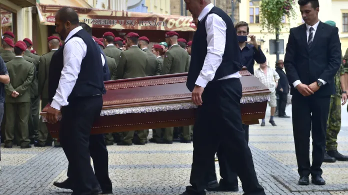 Pohřeb Martina Marcina v Chomutově