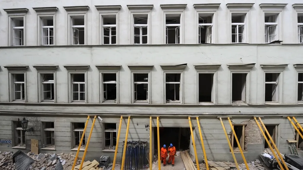 Pohled na dům v Divadelní ulici