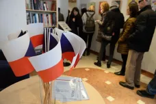 Na ambasádách se do seznamu pro prezidentské volby zapsalo přes čtrnáct tisíc Čechů