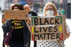 V době smrti Floyda byl slogan Black Lives Matter jasně identifikovatelným prohlášením, říká amerikanista