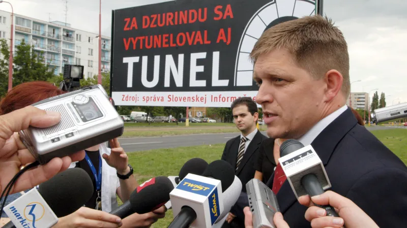 Fico z řad opozice ostřeloval kroky Dzurindovy vlády