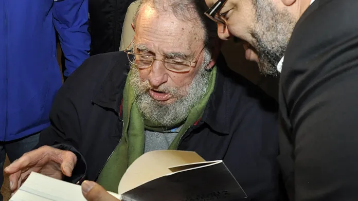 Fidel Castro se znovu objevil na veřejnosti