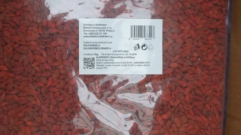 Sušené ovoce goji s pesticidy