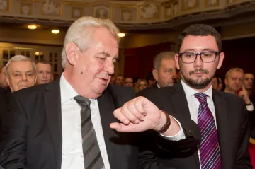 Pokud Ovčáček selže, Zeman vypíše odměnu