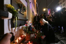 Čaputová položila květiny k památníku na Národní třídě. Prahu navštívila i vůdkyně běloruské opozice