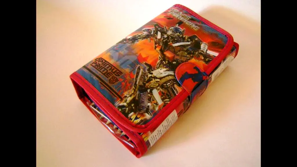 Penál Transformers s vysokým obsahem ftalátů