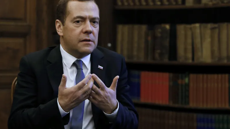 Ruský premiér nevěří v brzký konec syrských bojů