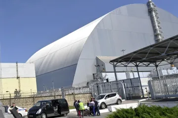 Ukrajina představila nový kryt Černobylu, schoval by i sochu Svobody