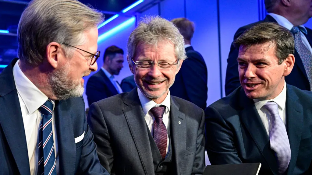 Petr Fiala, Miloš Vystrčil a Jan Skopeček