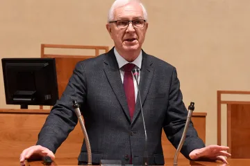 Prvním místopředsedou Senátu bude Drahoš, Růžička jej nahradí ve školském výboru