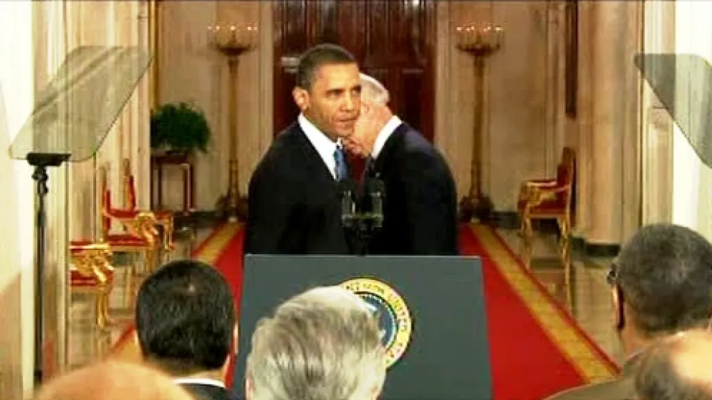 Barack Obama a Joe Biden při slavnostním podpisu zdravotní reformy