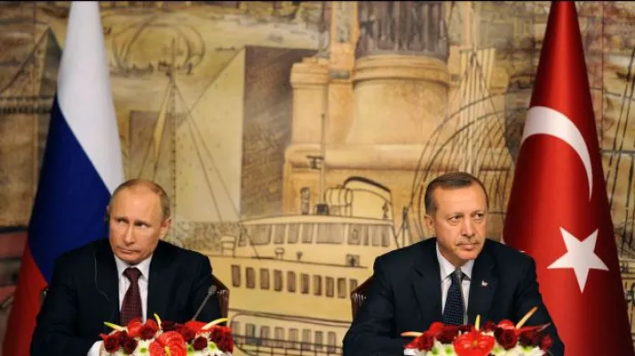 Rusko a Turecko se v názoru na řešení syrské krize neshodnou