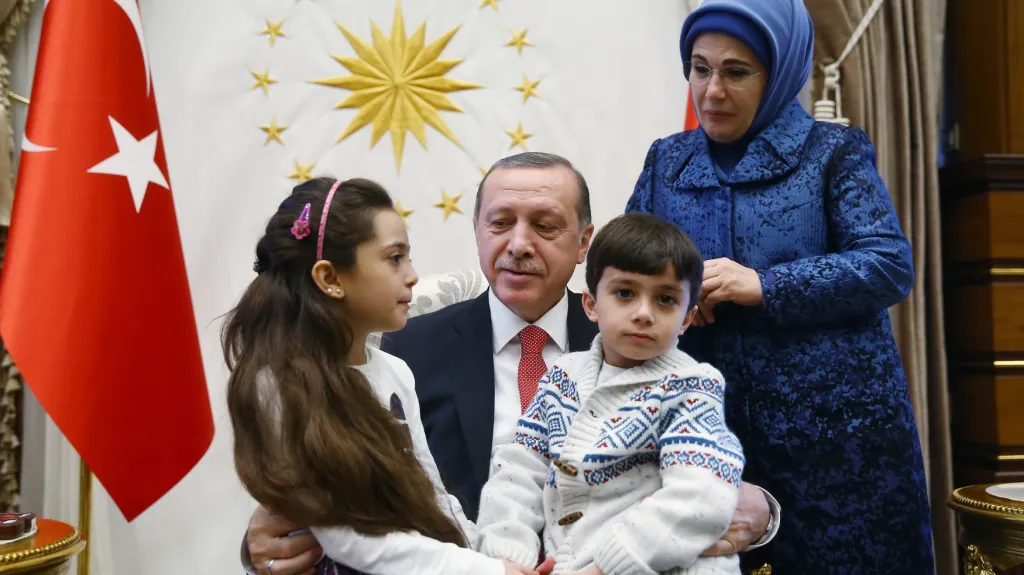 Bana se svou rodinou při setkání s prezidentem Erdoganem