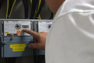 Stát chystá další kroky proti elektrošmejdům. Dostanou se pod přísnější dozor