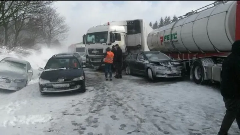 Téma Událostí: Sníh potrápil Česko