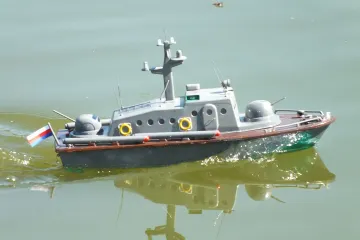 Pochod v Boskovicích zpestřily ukázky lodních modelářů