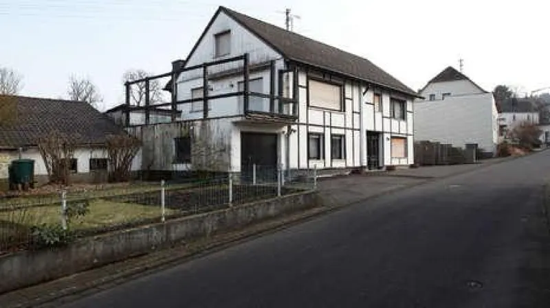 \"Dům hrůzy\" ve Fluterschenu