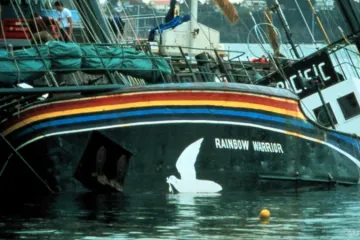 Potopení lodi Rainbow Warrior
