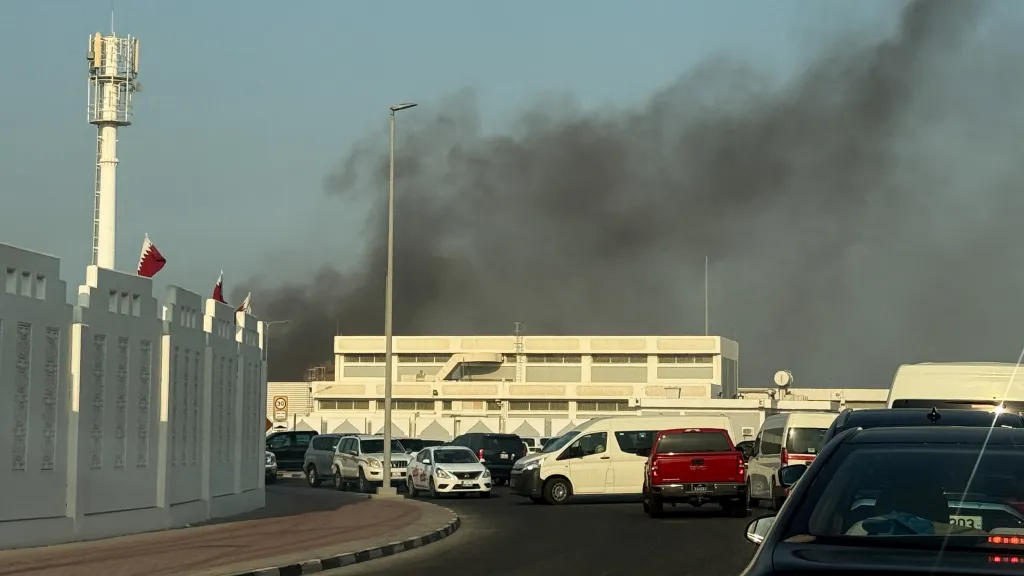 Dým po izraelském úderu v katarském Dauhá