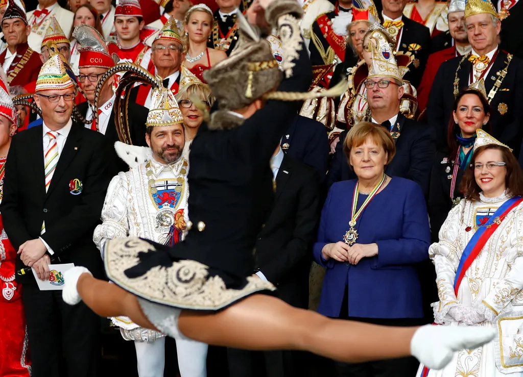 Německá kancléřka Angela Merkelová při účasti na recepci německých karnevalových společností ve spolkovém kancléřství v Berlíně