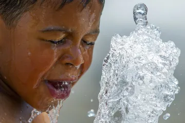 Evropa se zahřívá rychleji než jiné rizikové oblasti světa. Jde o vliv jet streamu