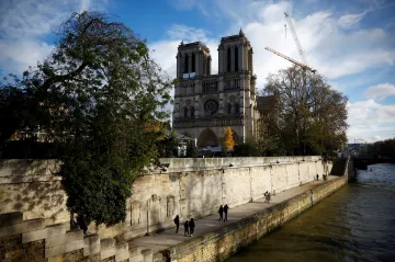 V Paříži se chystá znovuotevření požárem poškozené katedrály Notre-Dame