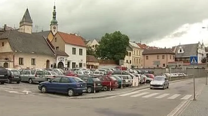 Parkoviště u pivovaru v Táboře si firma Karla Dvořáka pronajímala několik let.