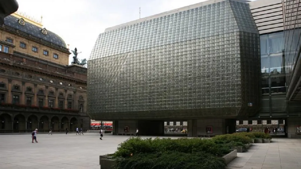 Piazzetta Národního divadla