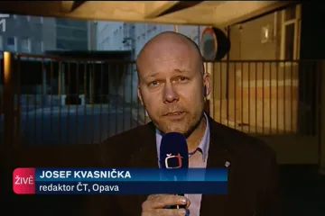 Natáčel v likérce, skladech, při zátahu i na soudech. Kvasnička pronikal do metanolové kauzy