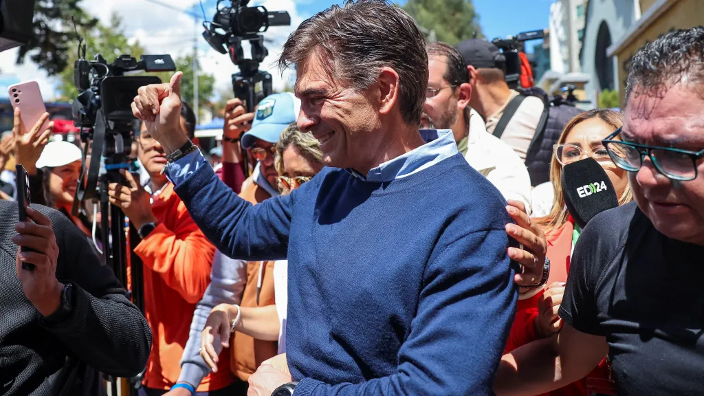 Rodrigo Paz na setkání s voliči