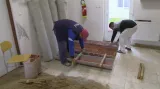 Výroba betonových stolů v Chanově