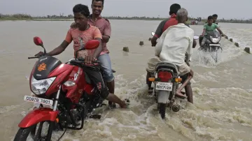 Indii zasáhl ničívý cyklon