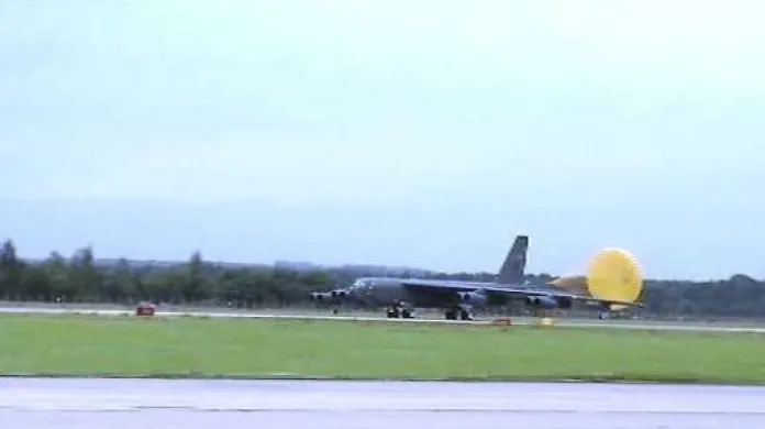 Přistání B-52 v Ostravě