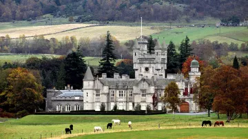 Zámek Balmoral ve Skotsku, letní sídlo britské královské rodiny